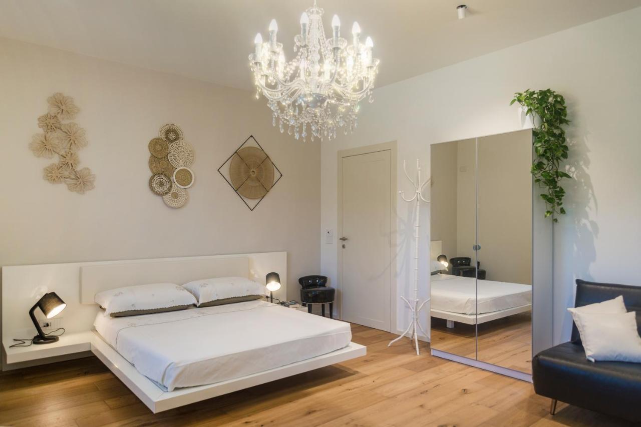Giuliveto Bed And Breakfast フォリーニョ エクステリア 写真