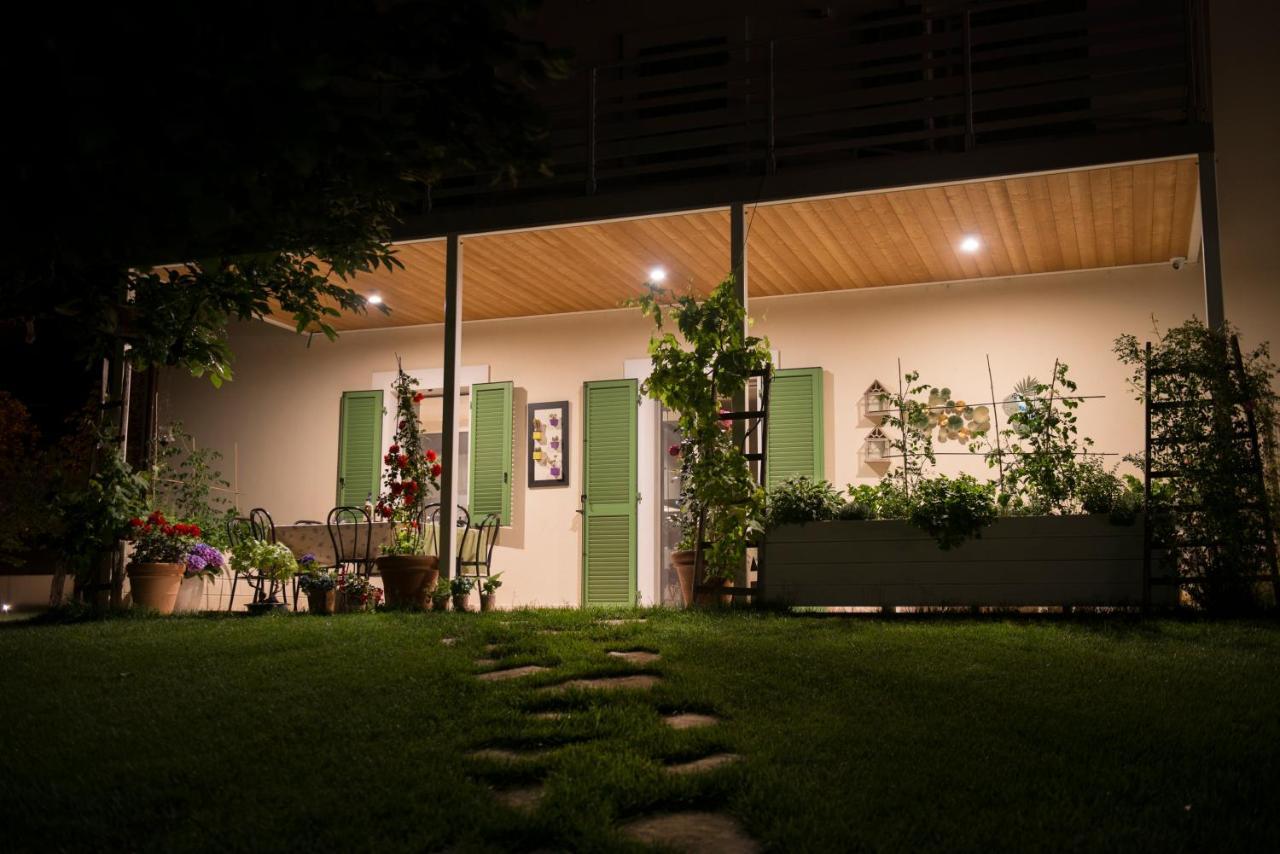 Giuliveto Bed And Breakfast フォリーニョ エクステリア 写真